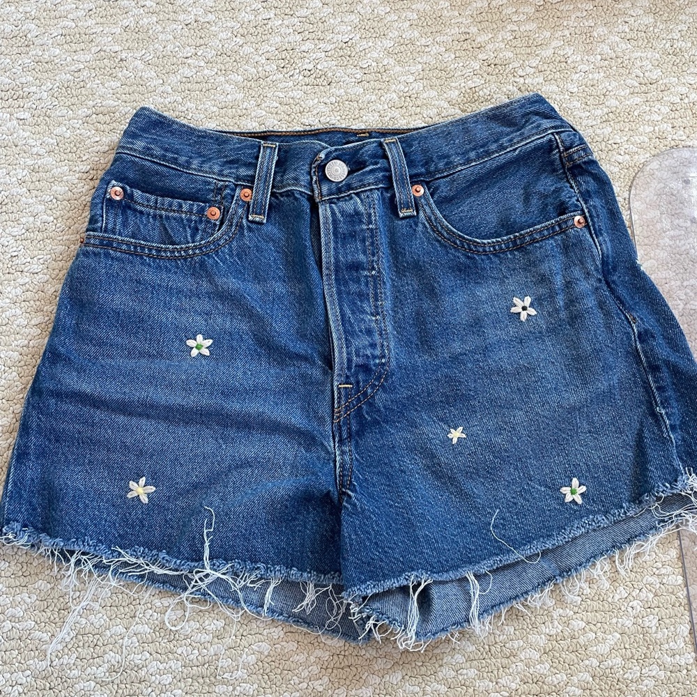 Levi’s Blue Denim Women's Shorts with Floral Embroidery